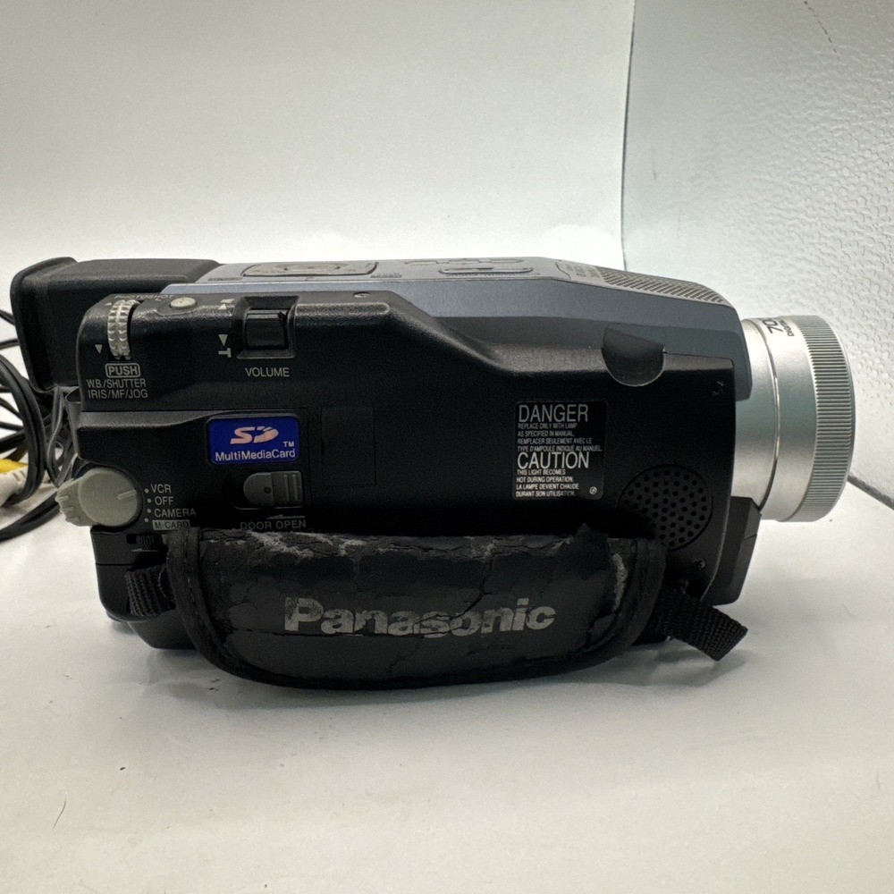 Panasonic Palmcorder PV-DV102 Mini DV Camcorder Untested